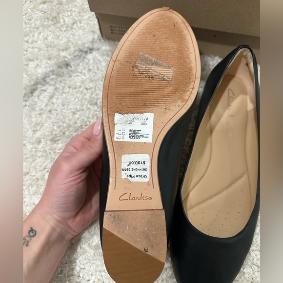Clarks Ballet Flats - Picture 2 of 3